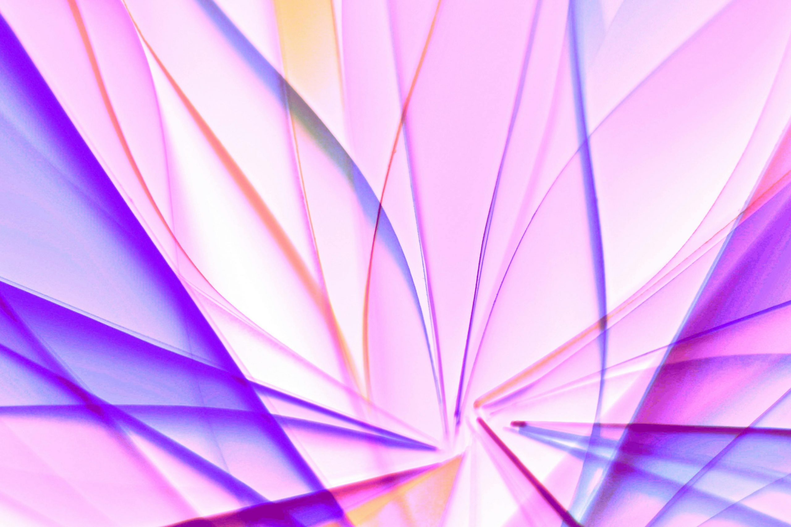 Abstrakte, sanft leuchtende Formen in Rosa, Violett und Türkis – eine ruhige, warme Energie.