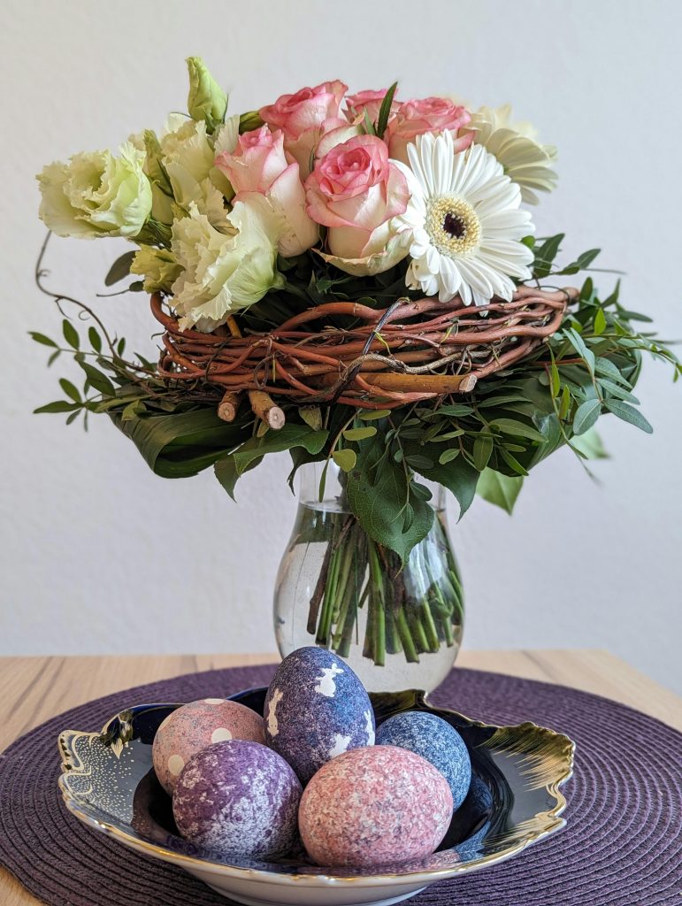 Blumenbouquet als Symbol für Liebe, Dankbarkeit und positive Energie – Kundenfeedback zu Ritualarbeit von Lilia